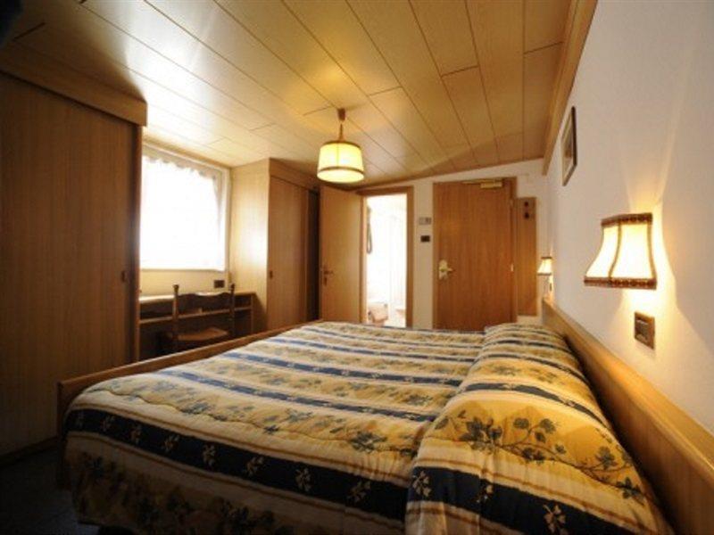 Hotel Arnika Pozza di Fassa Dış mekan fotoğraf