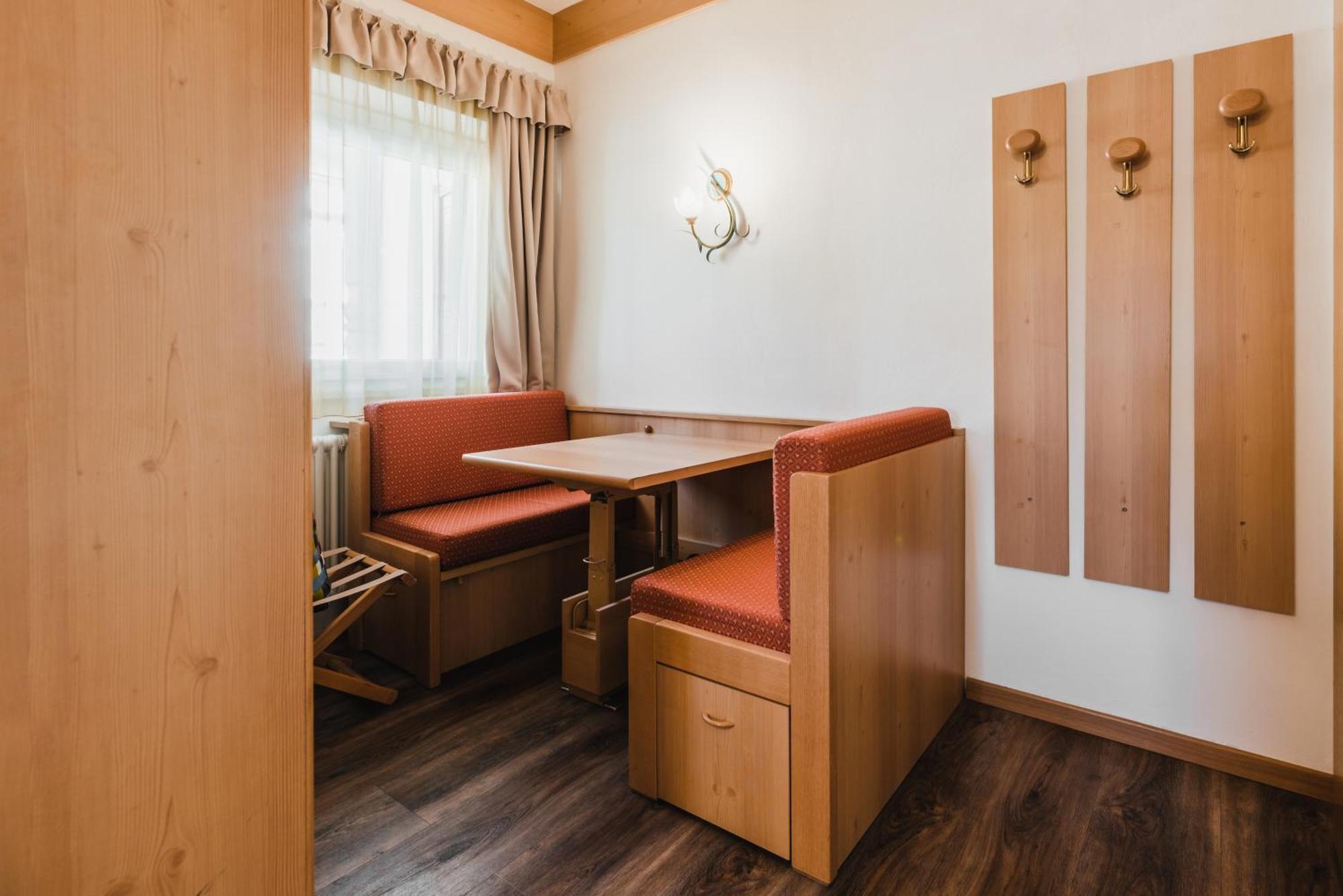 Hotel Arnika Pozza di Fassa Dış mekan fotoğraf