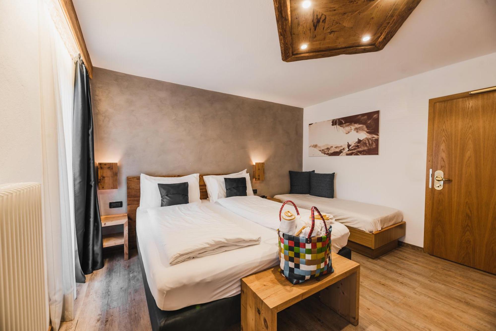 Hotel Arnika Pozza di Fassa Dış mekan fotoğraf